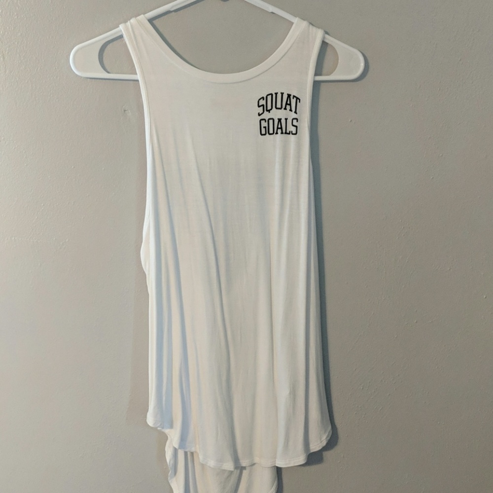 Lightweight workout tank top